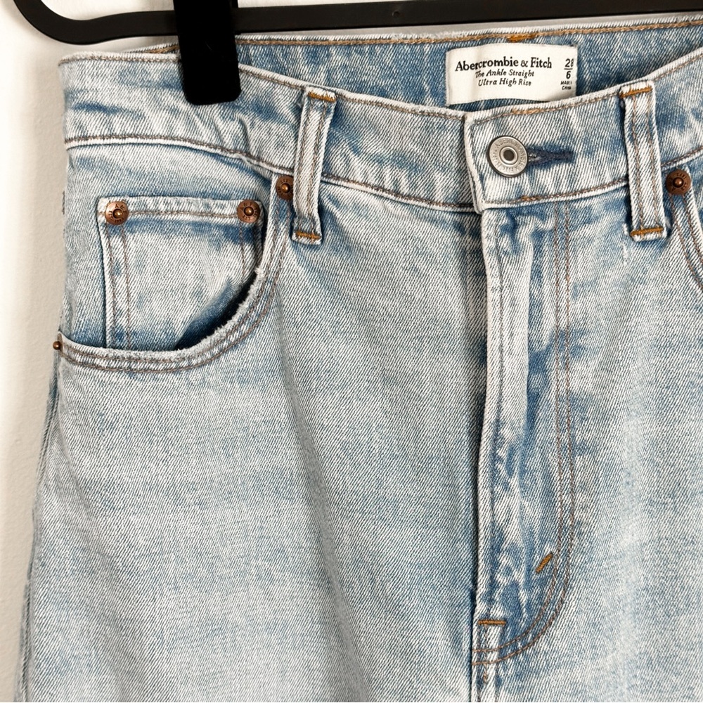 Abercrombie & Fitch The Ankle Straight Ultra High Rise Jeans - SIZE 28/6 - Picture 2 of 8